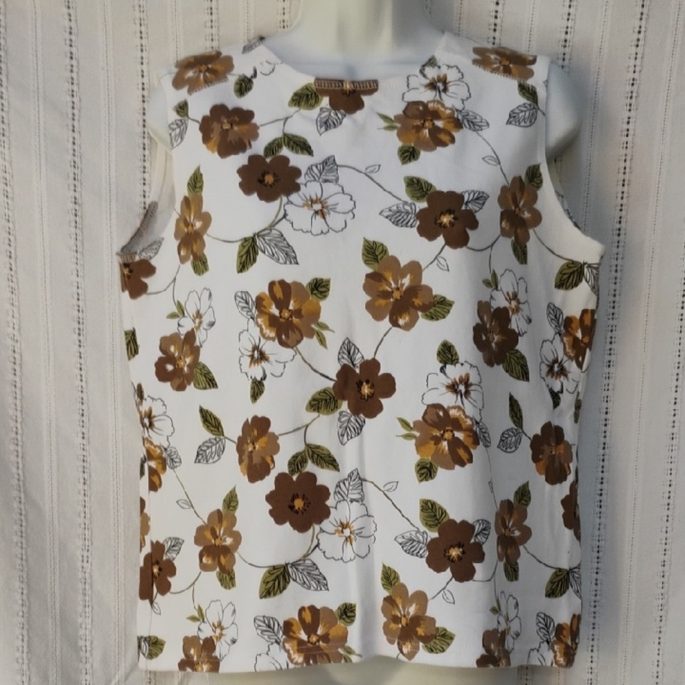 White Stag. Floral Sleeveless Top Women's Sz. L